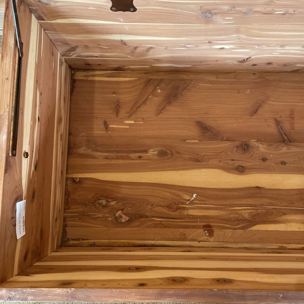 Red Cedar High Lacquer Trunk