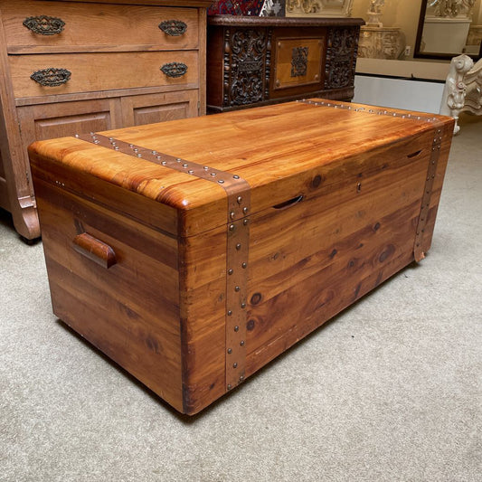 Cedar Lined Trunk w Sliding Shelf