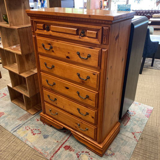 Classic Pine Highboy w/Egg & Dart Trim C HIGHBOYS