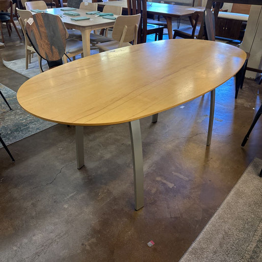 Modern Dania Oval Dining Table