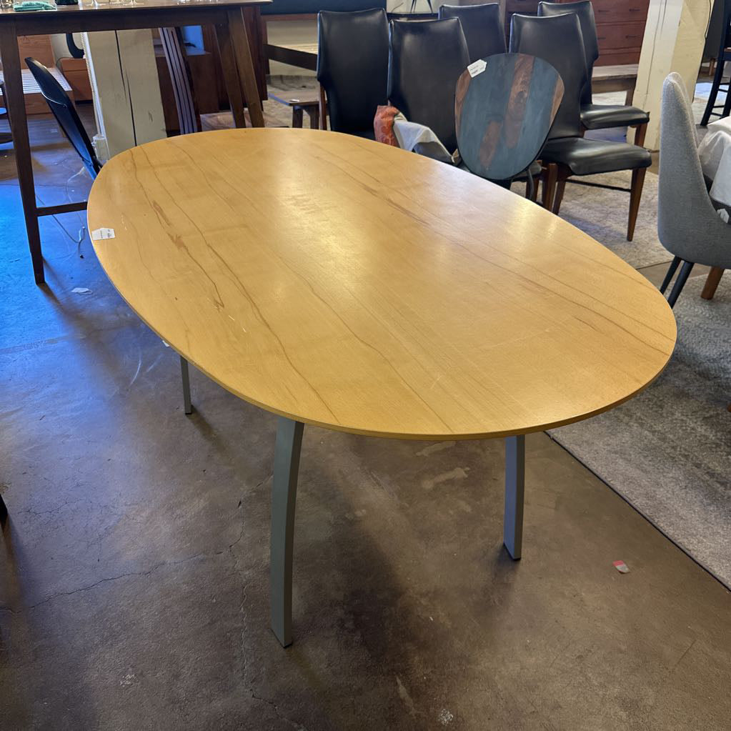 Modern Dania Oval Dining Table