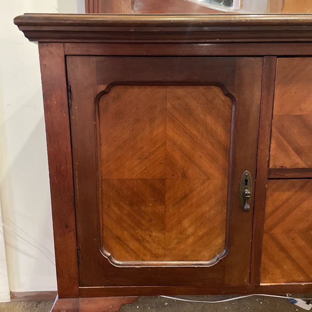 Bookmatched Front 2 Drawer 2 Door w/Mirror Cabriole Legs C SIDEBOARDS