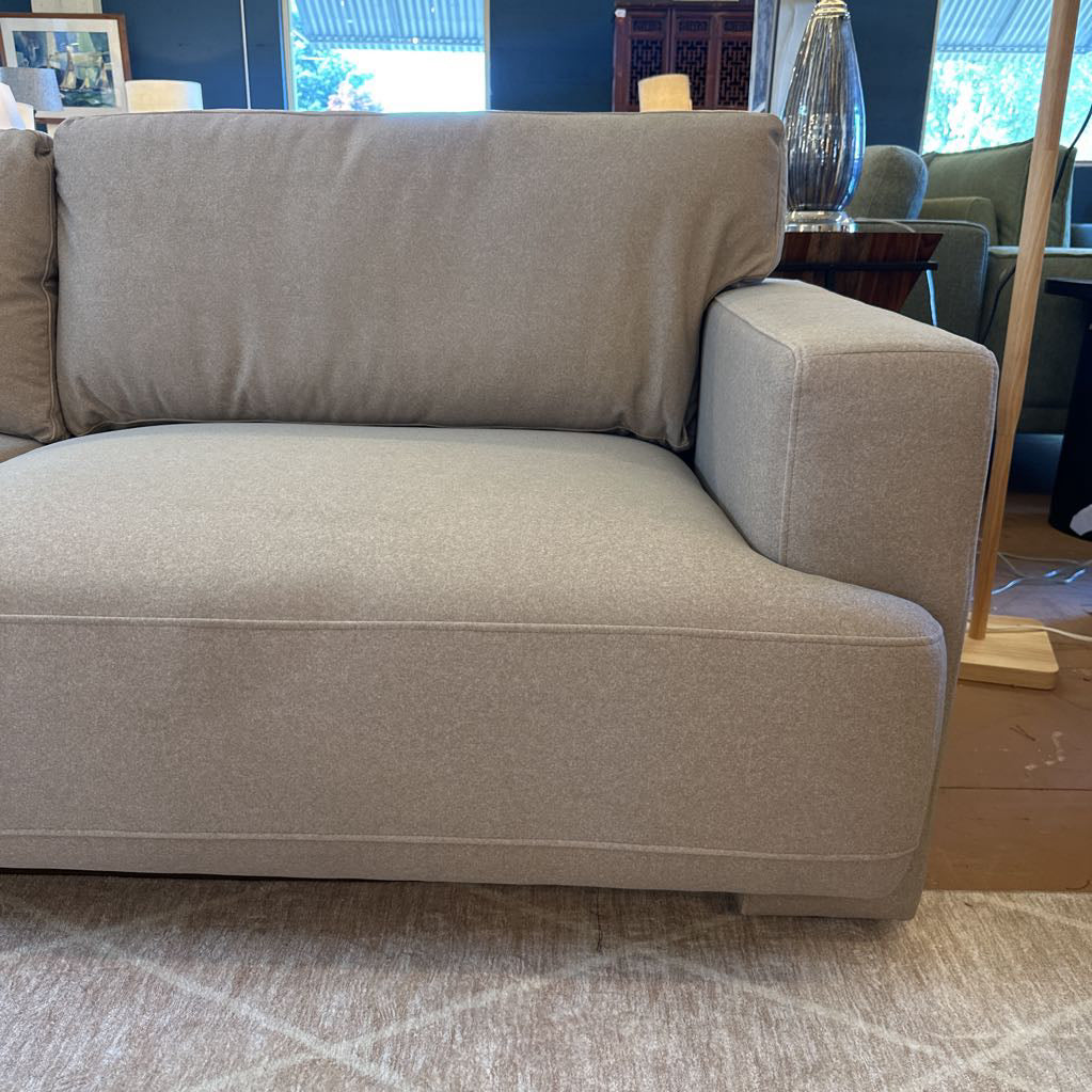 Dayton Dune Sofa U SOFAS