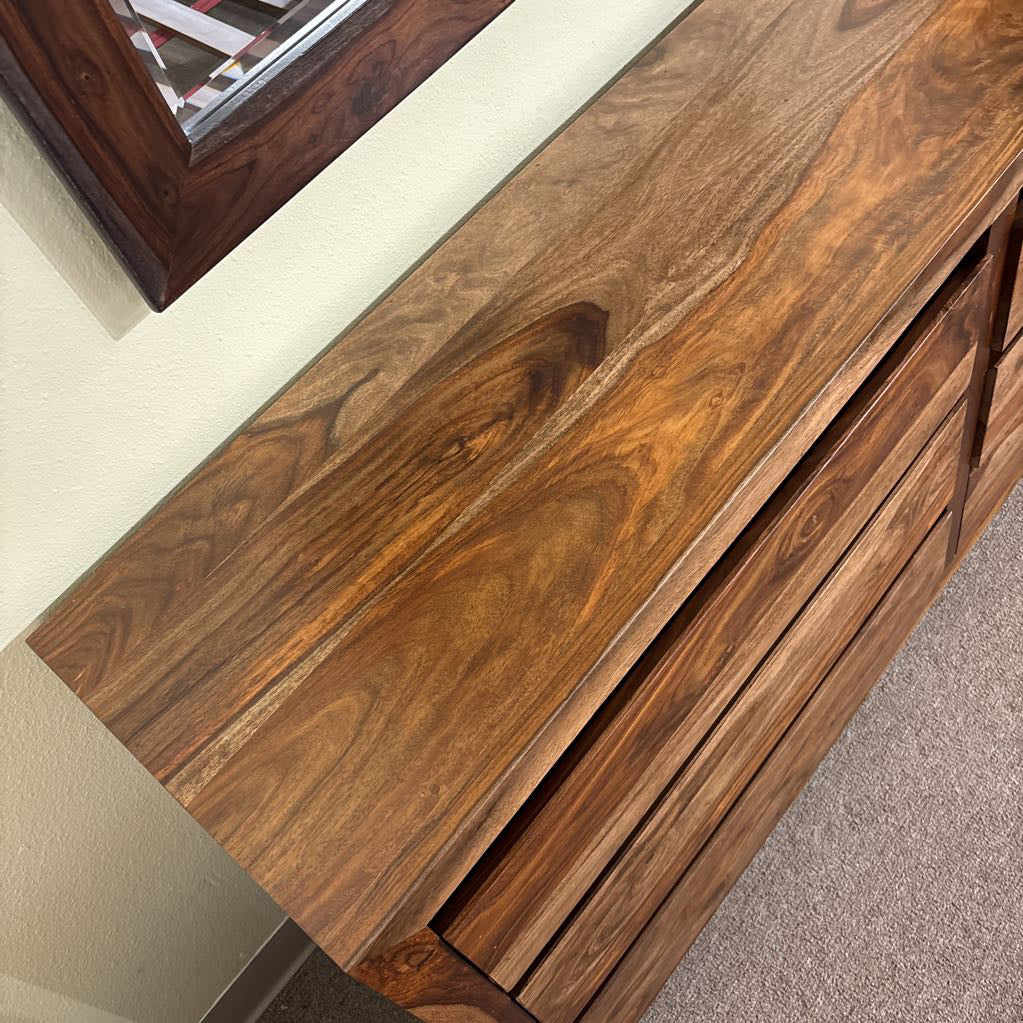 Deighton Lowboy