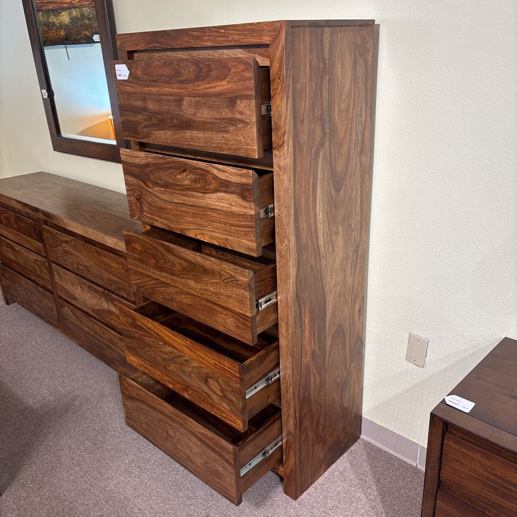 Deighton Highboy