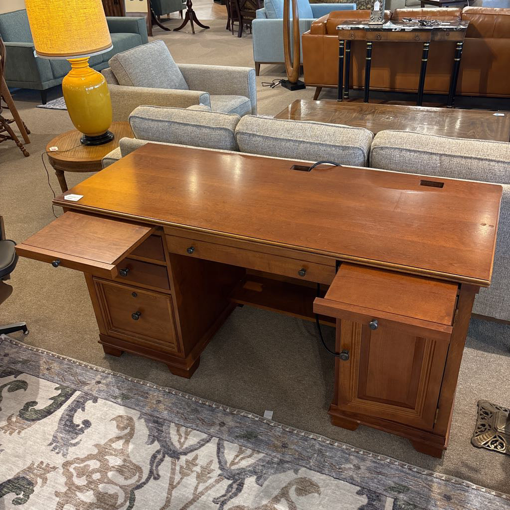 Stanley Contemporary Desk w/ Cable Management