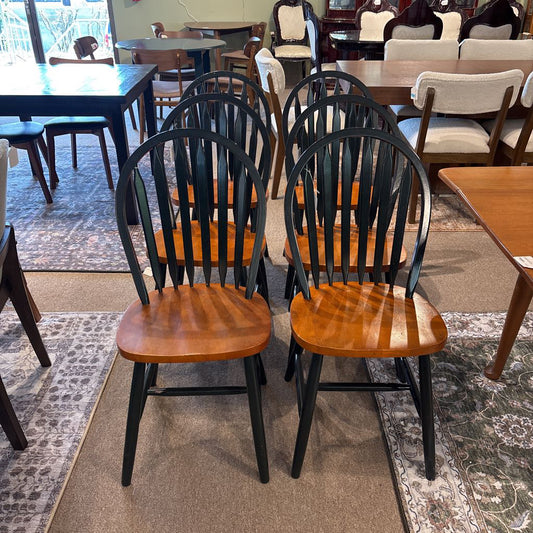 Classic Solid Wood Spindle Back Dining Chair (Set of 6)