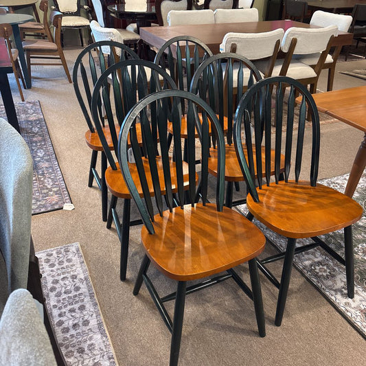 Classic Solid Wood Spindle Back Dining Chair (Set of 6)