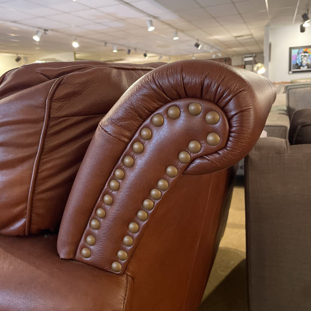 Rolled Arm 2 Seat Loveseat w/ Decorative Tacks