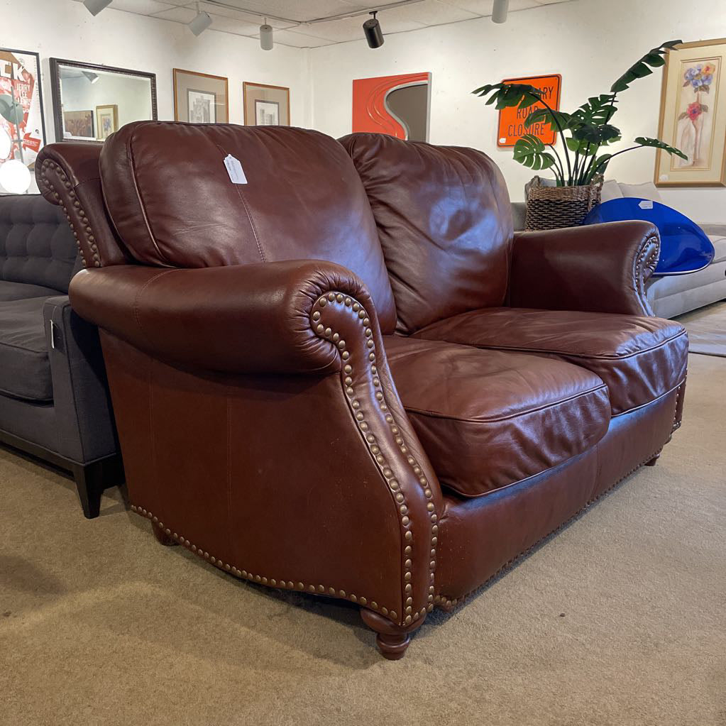 Rolled Arm 2 Seat Loveseat w/ Decorative Tacks
