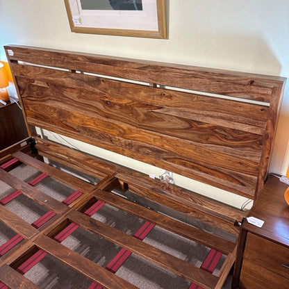Deighton King Bed