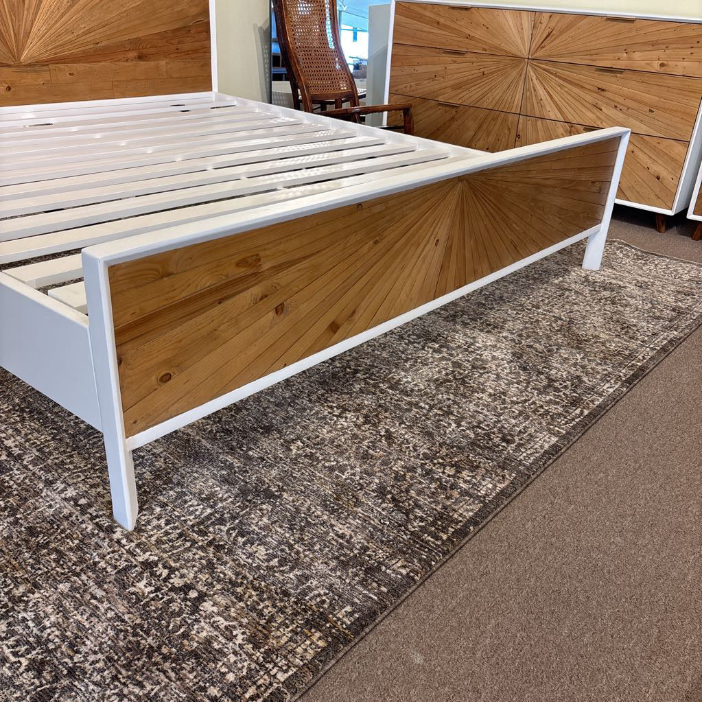 White Pattern Front King Bed