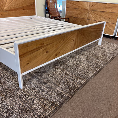 White Pattern Front King Bed