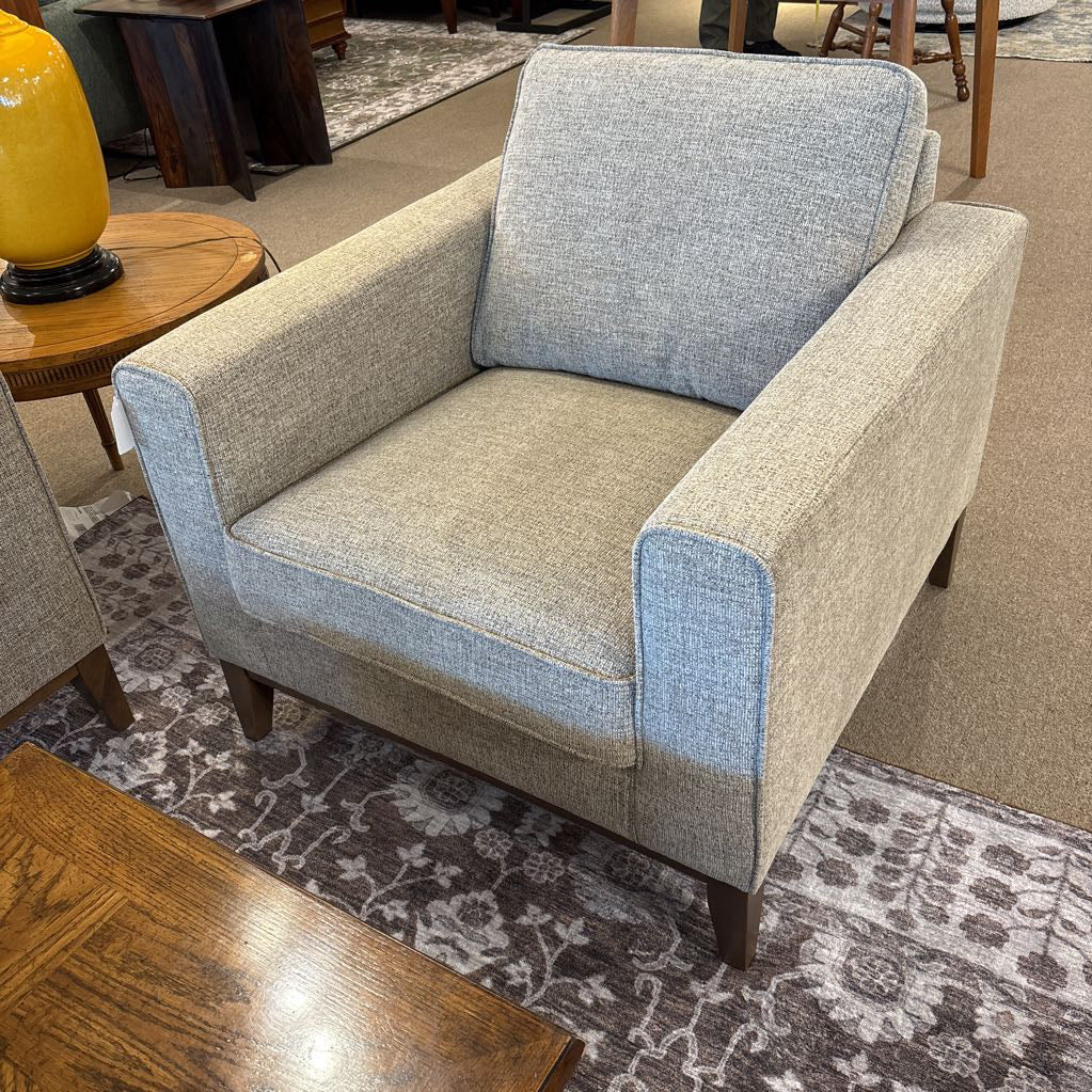 Flaxen Chair