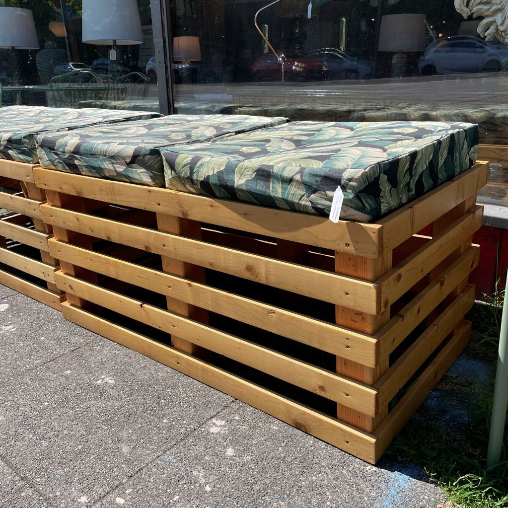 Pine Slat Outdoor Bench with Palm Fabric C DINING BENCHES