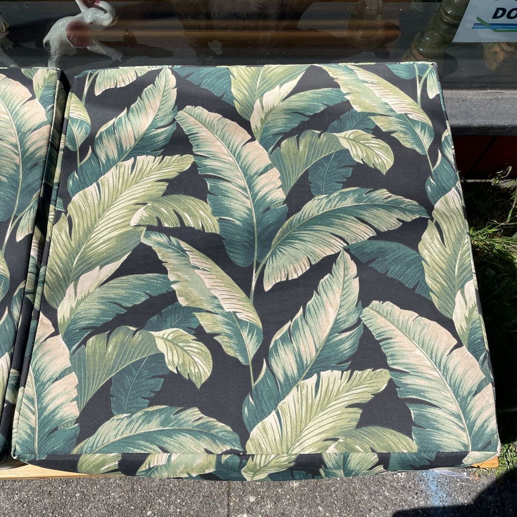 Pine Slat Outdoor Bench with Palm Fabric C DINING BENCHES