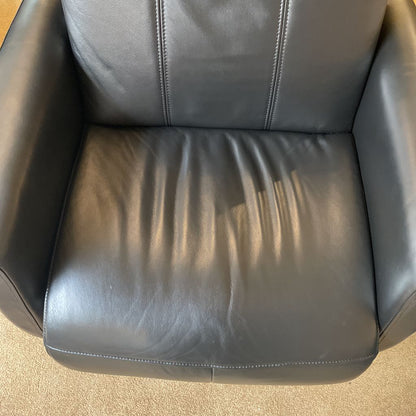 Svago Black Leather Power Reclining Chair U ACCENT CHAIRS