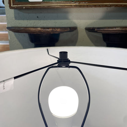 White Sculptrual Table Lamp