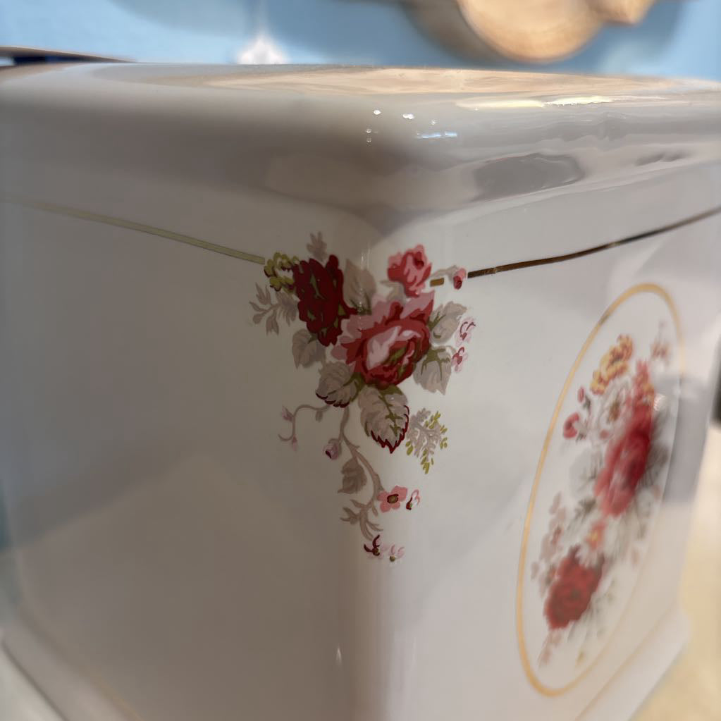 Floral Tissue Box Cover