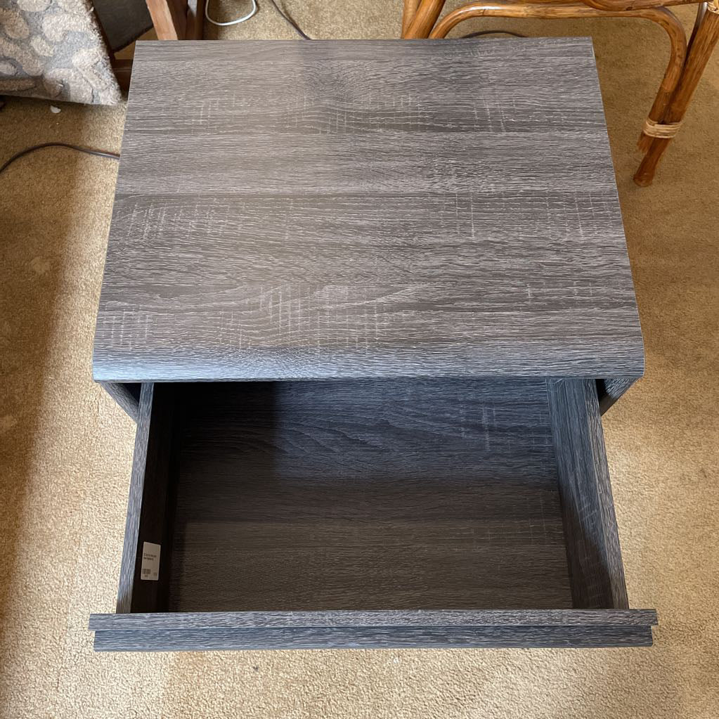 MC Style Grey Wash Slatted Drawer Nightstand
