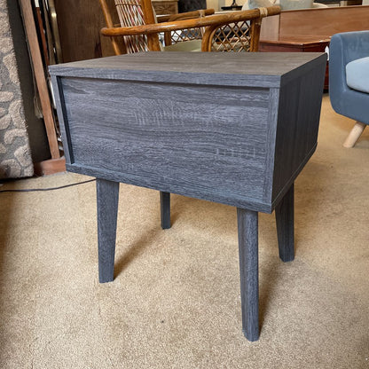 MC Style Grey Wash Slatted Drawer Nightstand
