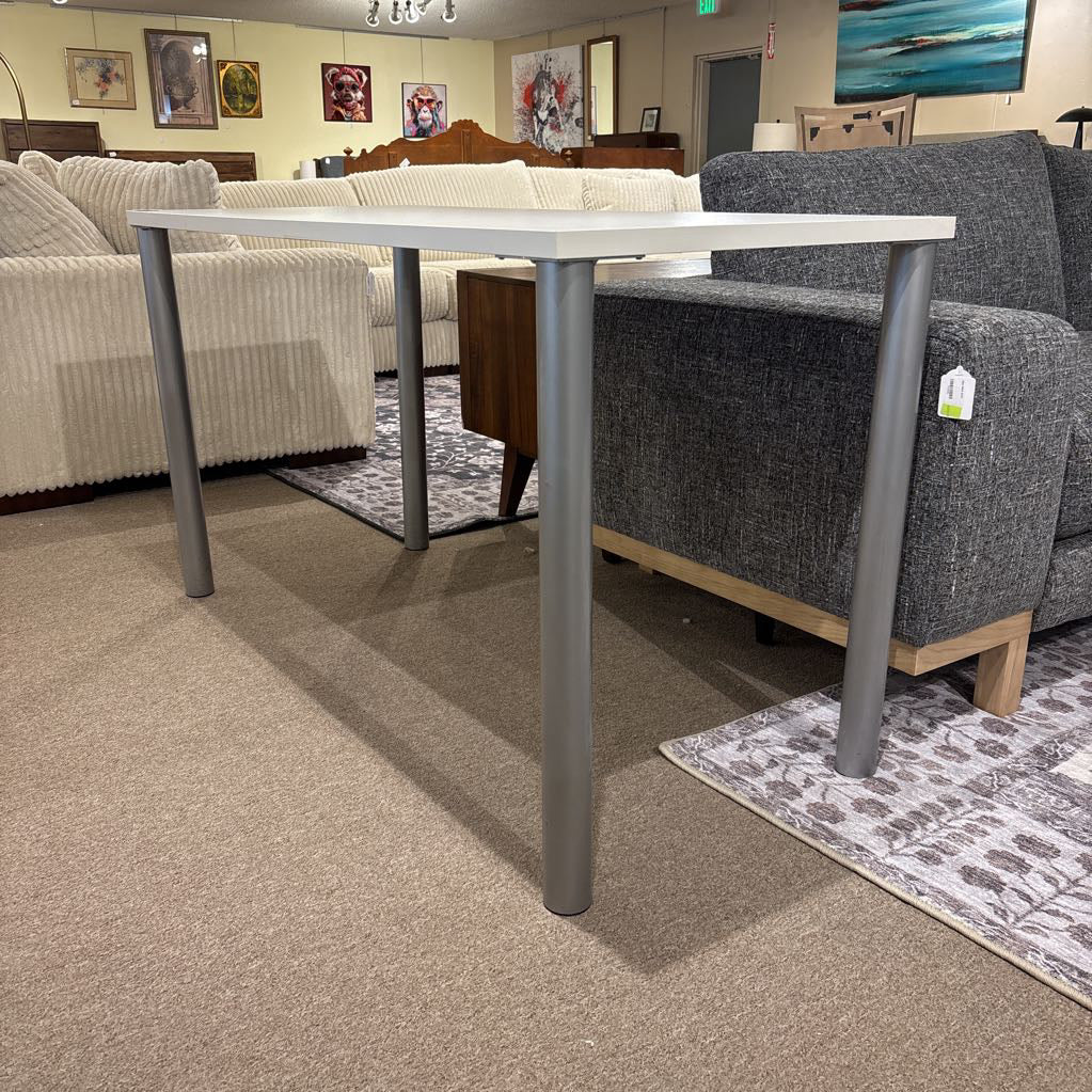 White Top Desk C DESKS