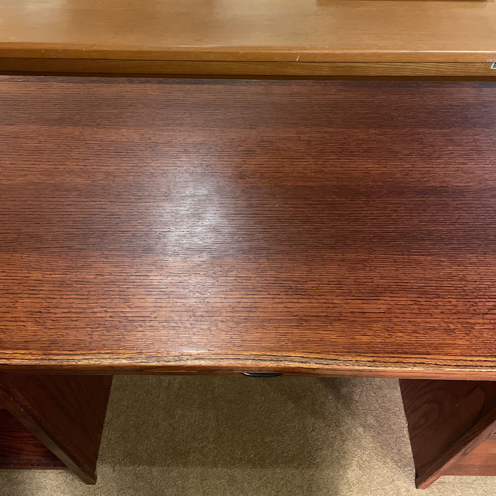 Craftsmen Style 4 Drawer Desk