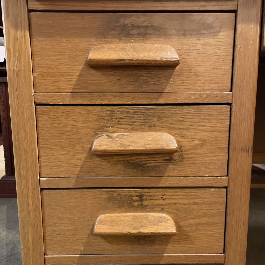 Vintage Oak Arts & Crafts 7 Drawer Desk