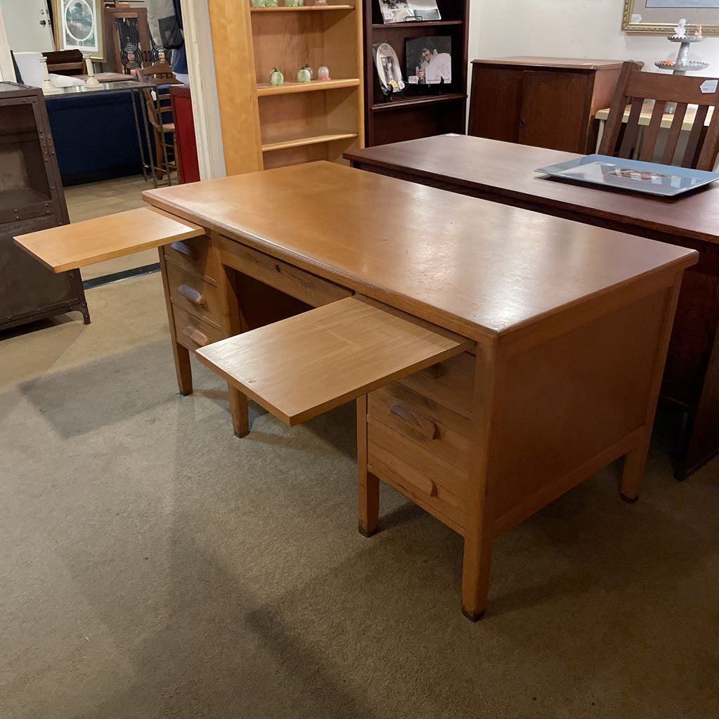 Vintage Oak Arts & Crafts 7 Drawer Desk
