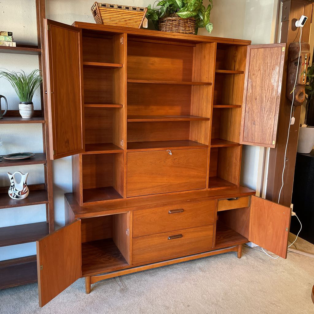 Lane Cane Door China Hutch C CABINETS