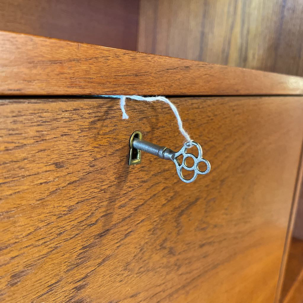 Lane Cane Door China Hutch C CABINETS