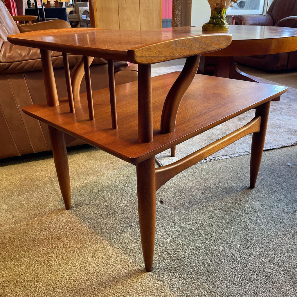 Lane MCM Step Up End Tables w Spindle Detail C SIDE TABLES