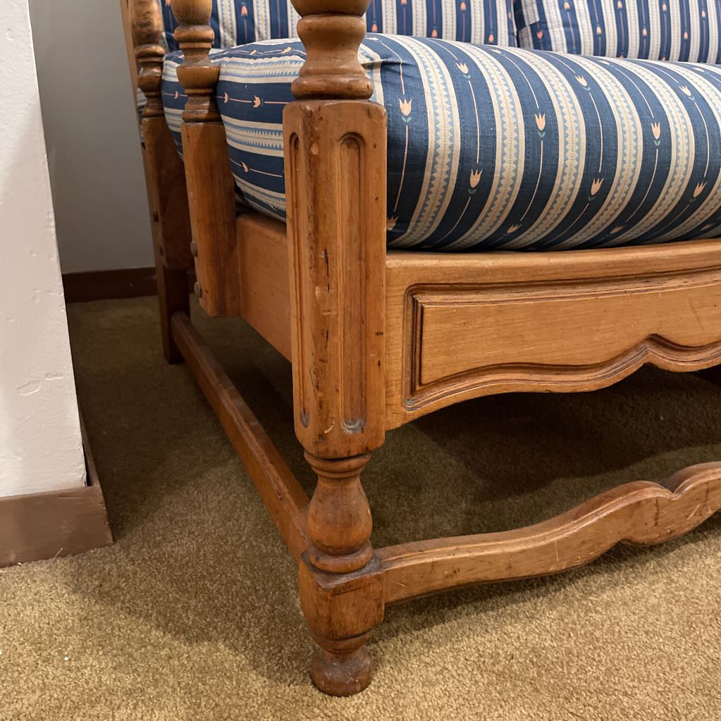 Maple Ladder Back Wood Frame Sofa with Finials