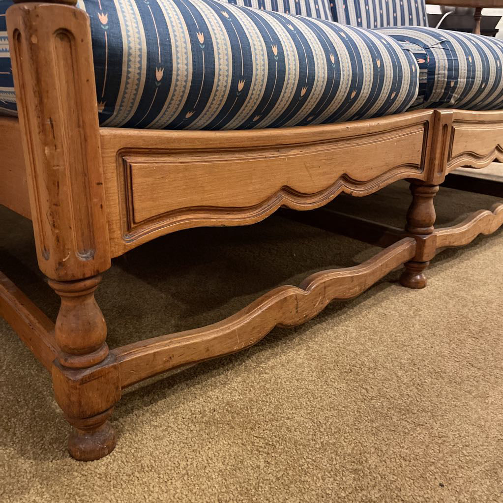 Maple Ladder Back Wood Frame Sofa with Finials