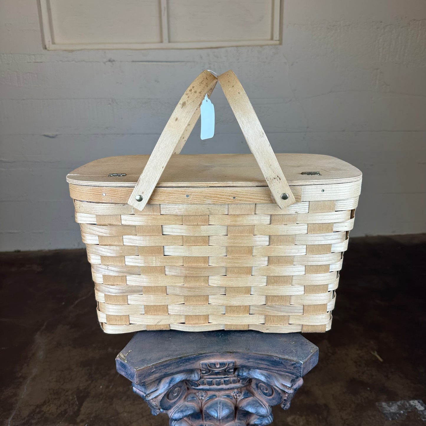 Peterboro Picnic Basket UNIQUE FINDS