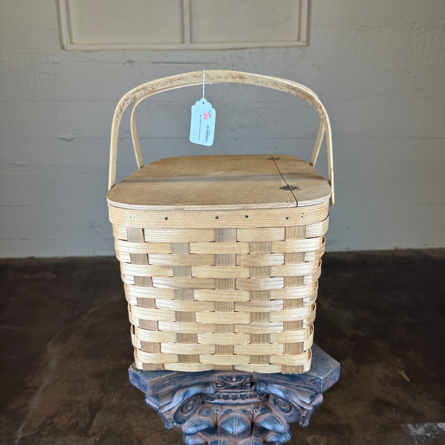Peterboro Picnic Basket UNIQUE FINDS