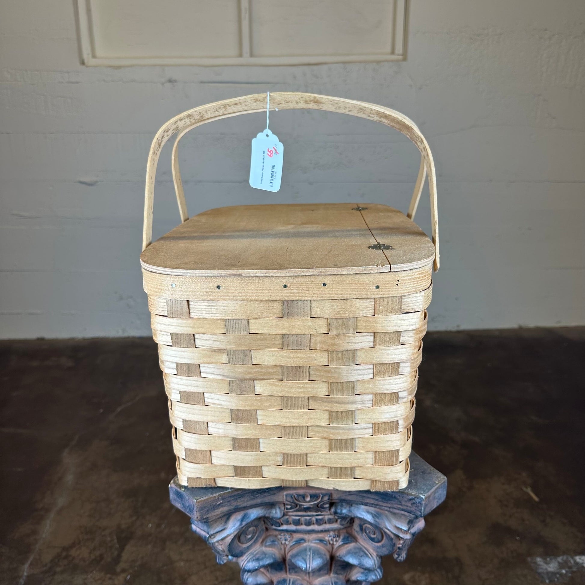 Peterboro Picnic Basket UNIQUE FINDS