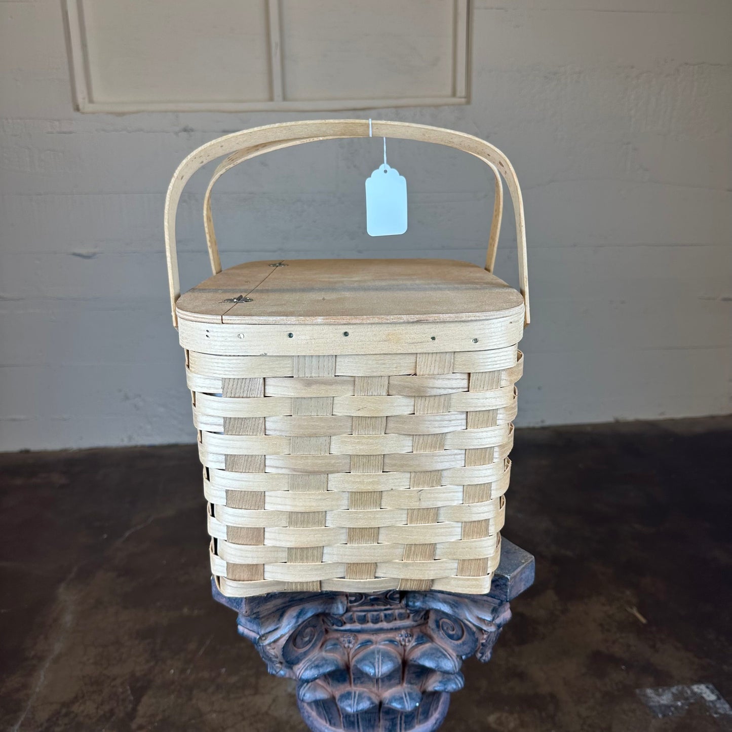 Peterboro Picnic Basket UNIQUE FINDS