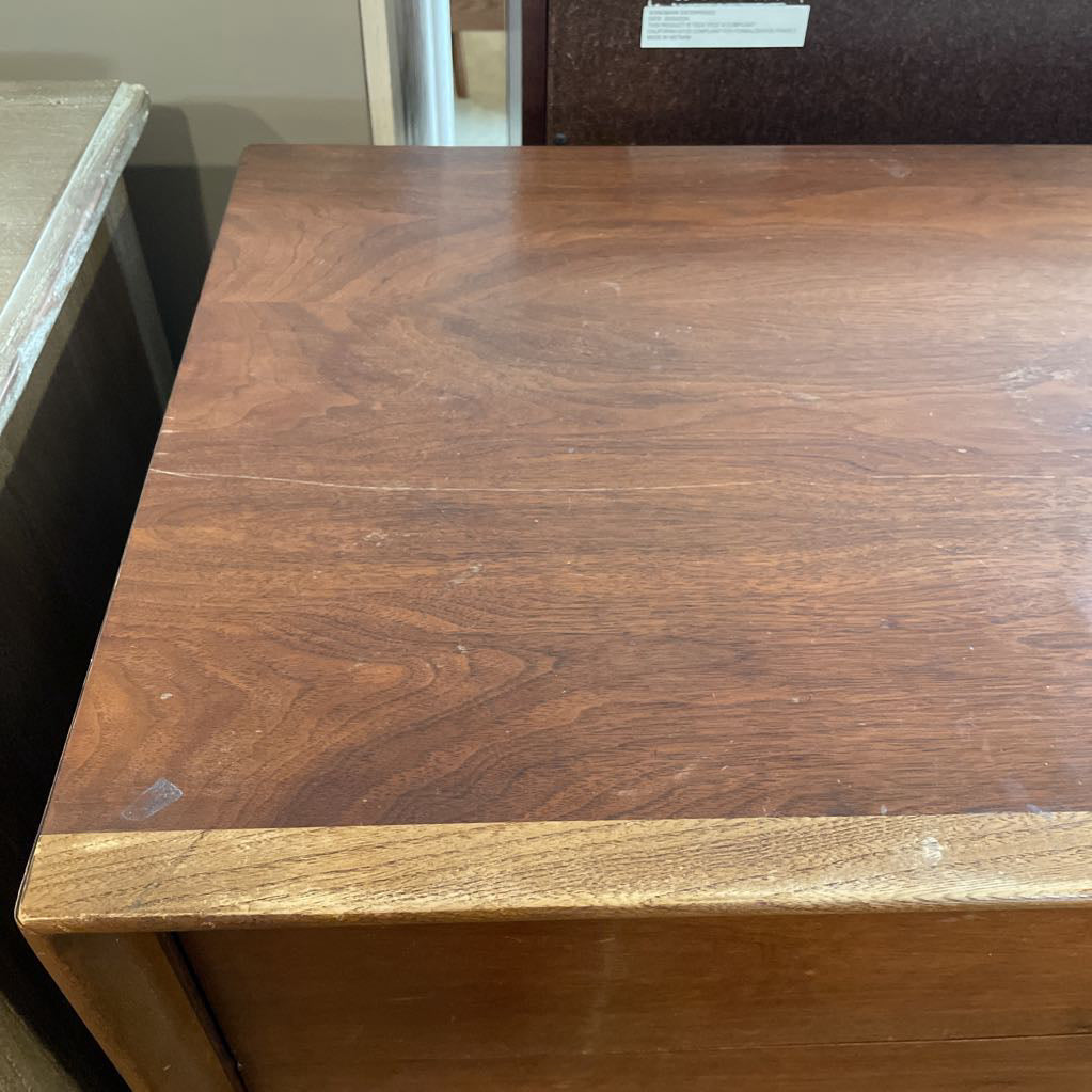Lane Vintage Walnut and Burlwood Five Drawer Dresser