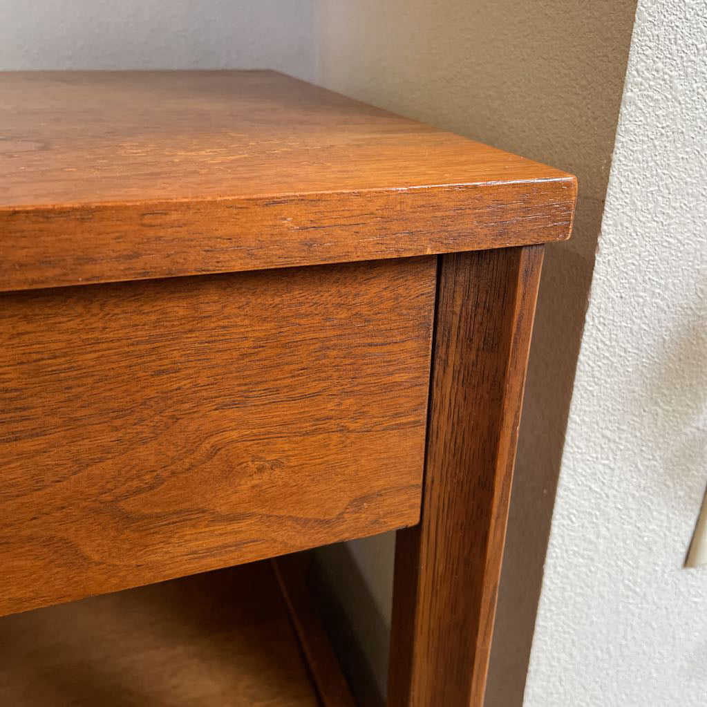 Broyhill Brasilia 1 Drawer Nightstand