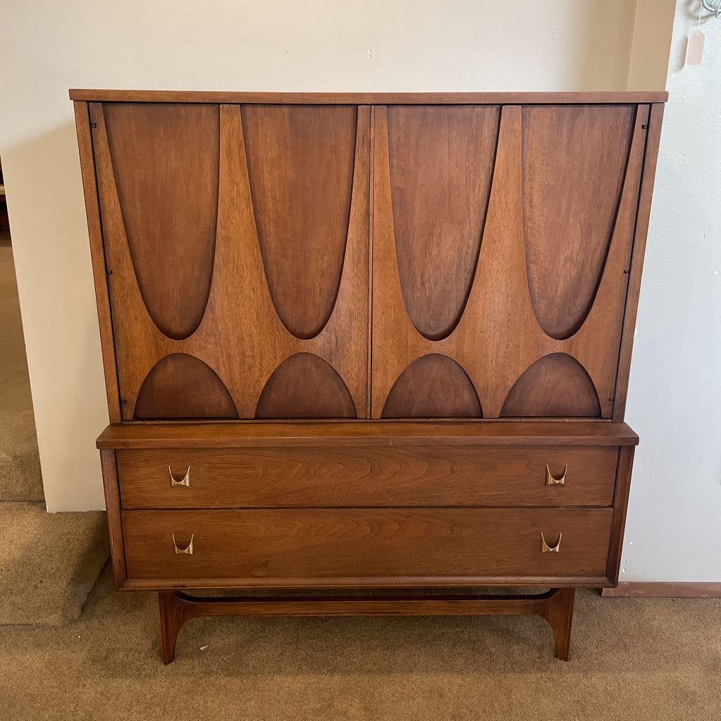Broyhill Brasilia Walnut MCM Gentlemens Dresser C HIGHBOYS