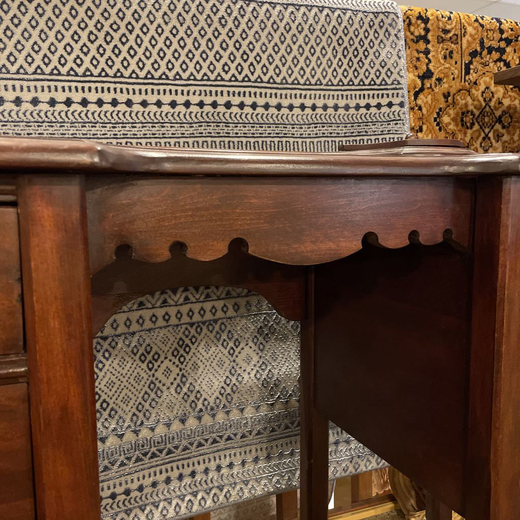 Early 20th Century Mahogany Vanity C VANITIES