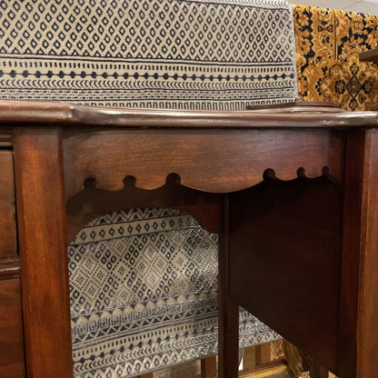 Early 20th Century Mahogany Vanity C VANITIES