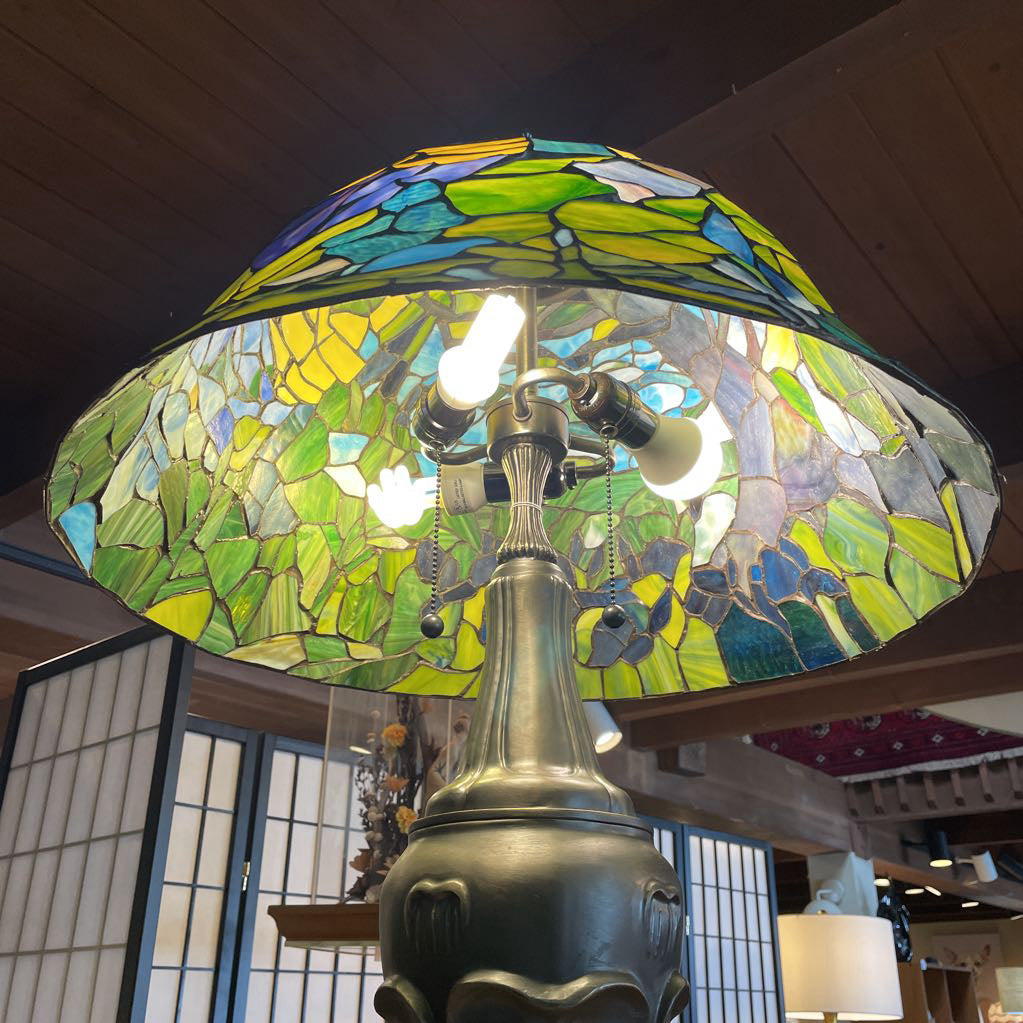 Tiffany-style Lamp LAMPS