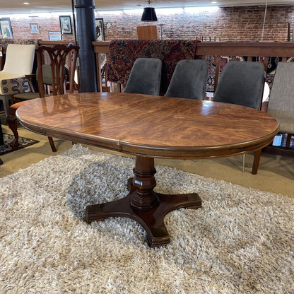 Column Base Round Expanding Dining Table