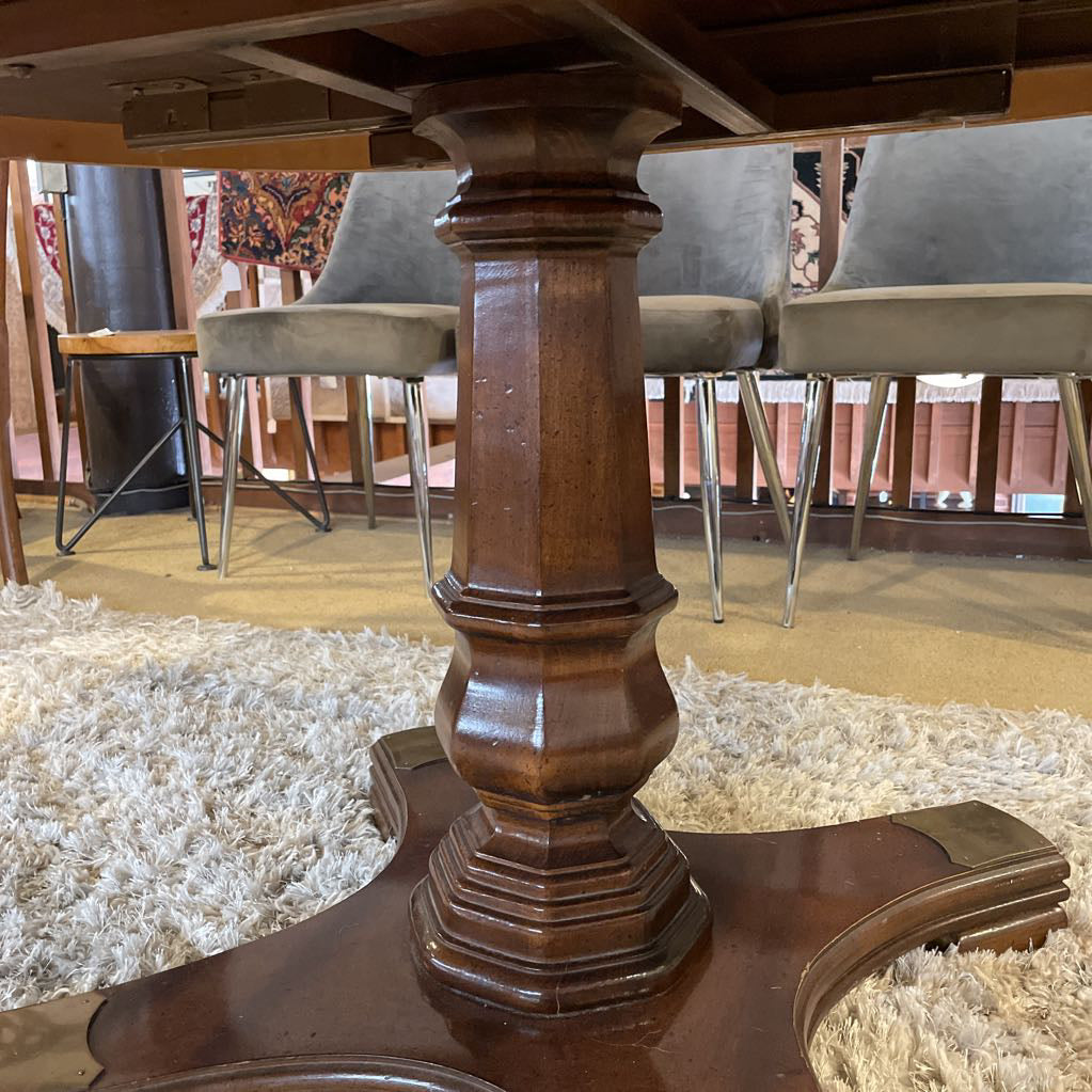 Column Base Round Expanding Dining Table