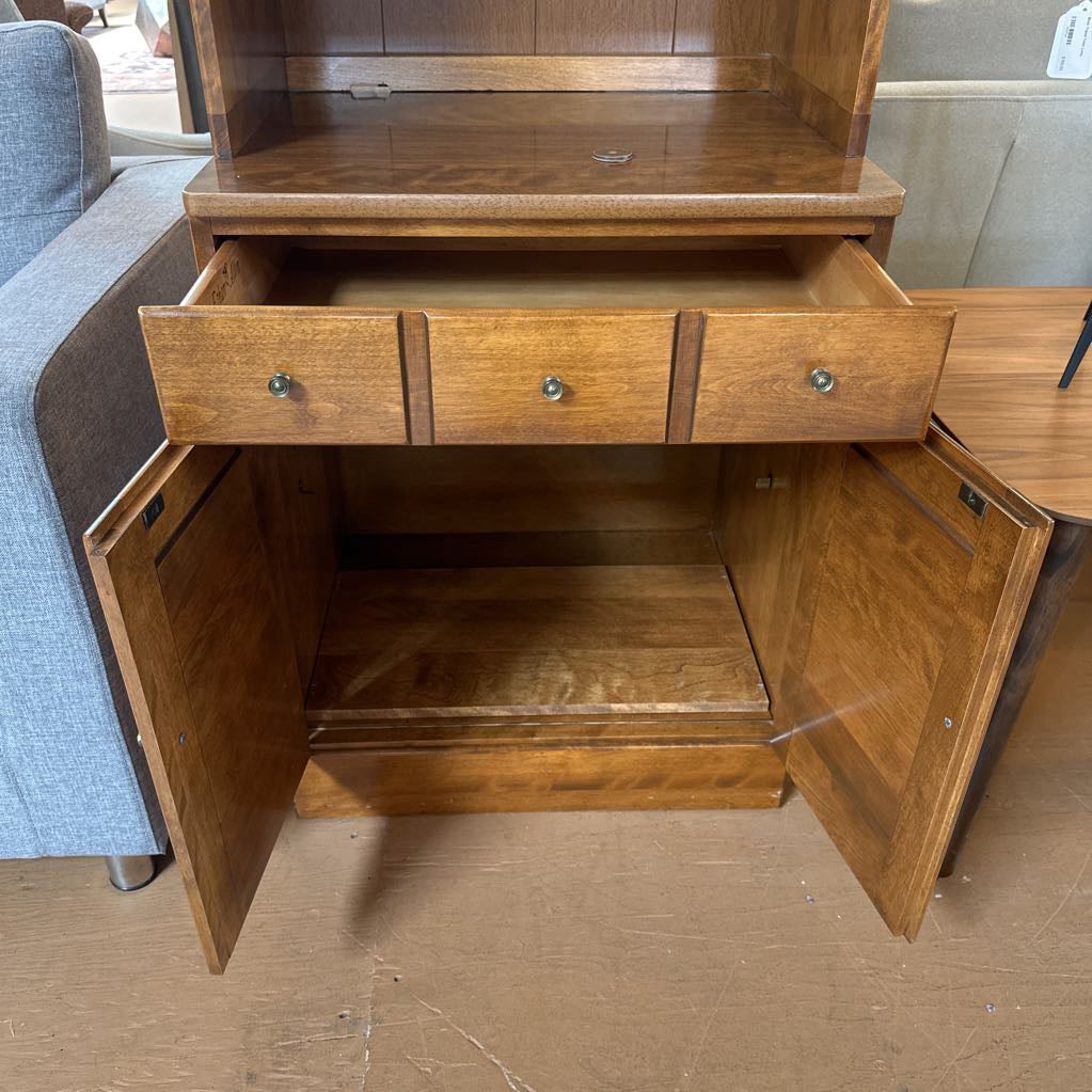 Maple 2 Piece Stand Up Vanity