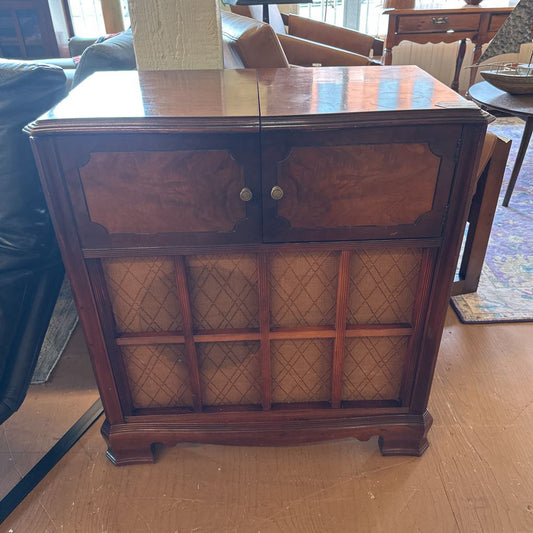 Sears Silvertone Record Player Radio UNIQUE FINDS