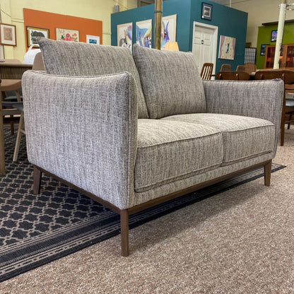 Lithia Brown Loveseat U LOVESEATS
