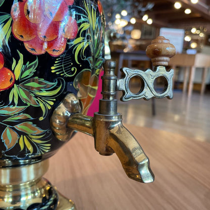 Red Berries and Gold & Green Leaves Samovar